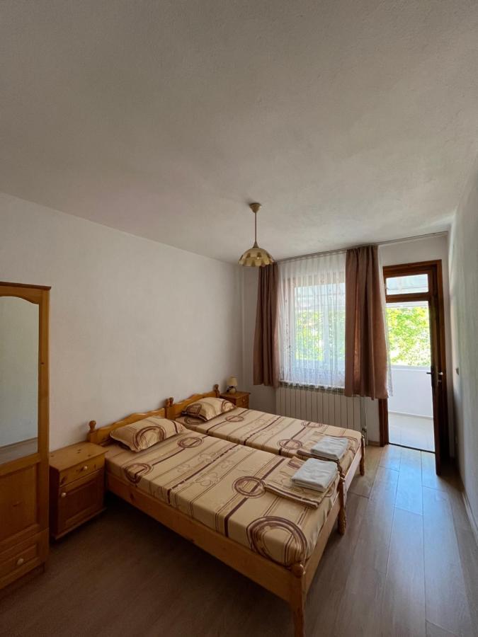 Hotel "Калоянови" Tsarevo Exterior foto